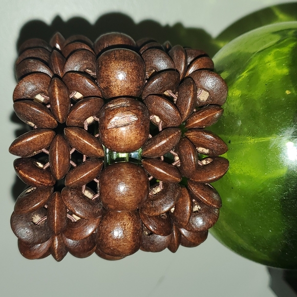 2 Strechy bracelets - Picture 8 of 9